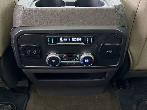 Used 2019 Ford Expedition Limited w/ Equipment Group 302A image 28
