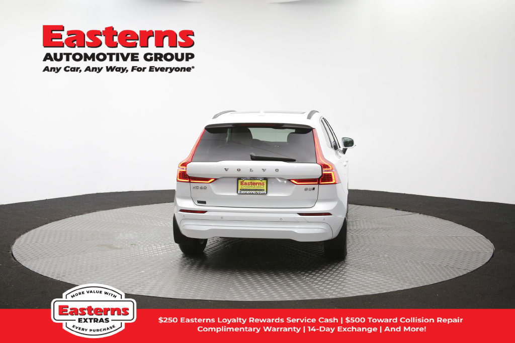 Used 2022 Volvo XC60 B5 Momentum AWD/4WD image 41