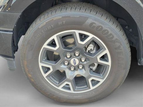 Used 2025 Ford F150 STX w/ Equipment Group 200A RWD image 10