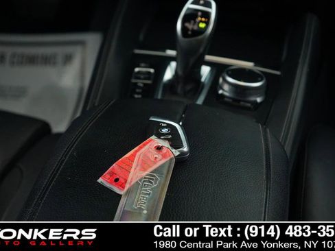 Used 2019 BMW X6 xDrive50i w/ M Sport Package image 52