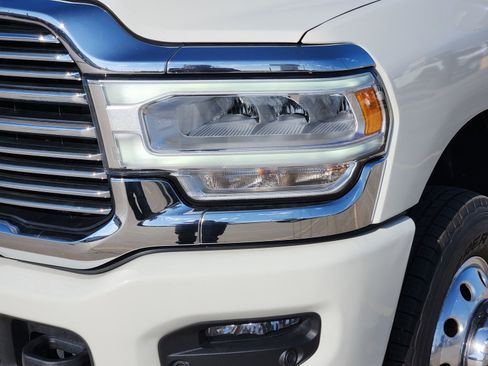 Used 2024 RAM 3500 Laramie w/ Towing Technology Group AWD/4WD image 11