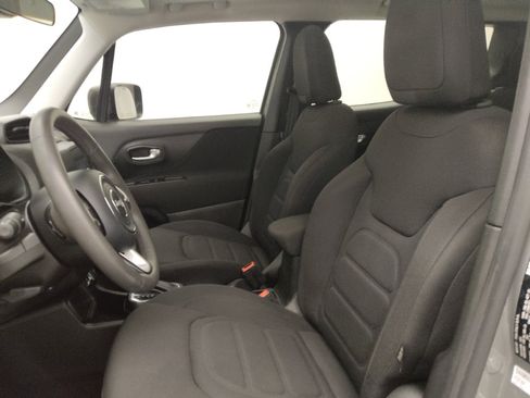 Used 2021 Jeep Renegade Latitude w/ Sun & Sound Group FWD image 17