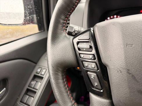 Used 2024 Nissan Frontier PRO-4X w/ Pro Convenience Package image 19