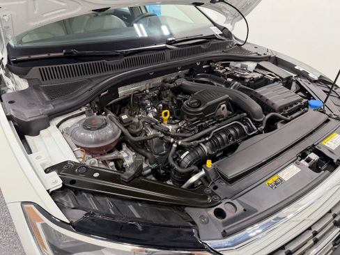 Used 2023 Volkswagen Jetta SE FWD image 47