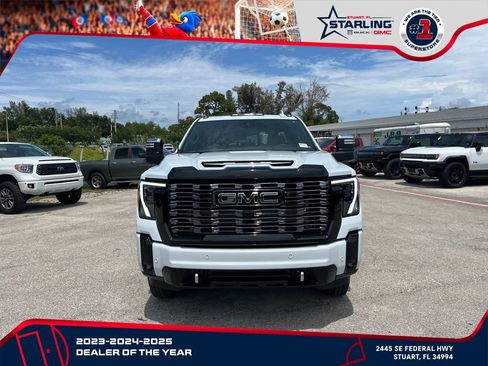 New 2026 GMC Sierra 3500 Denali Ultimate AWD/4WD image 3