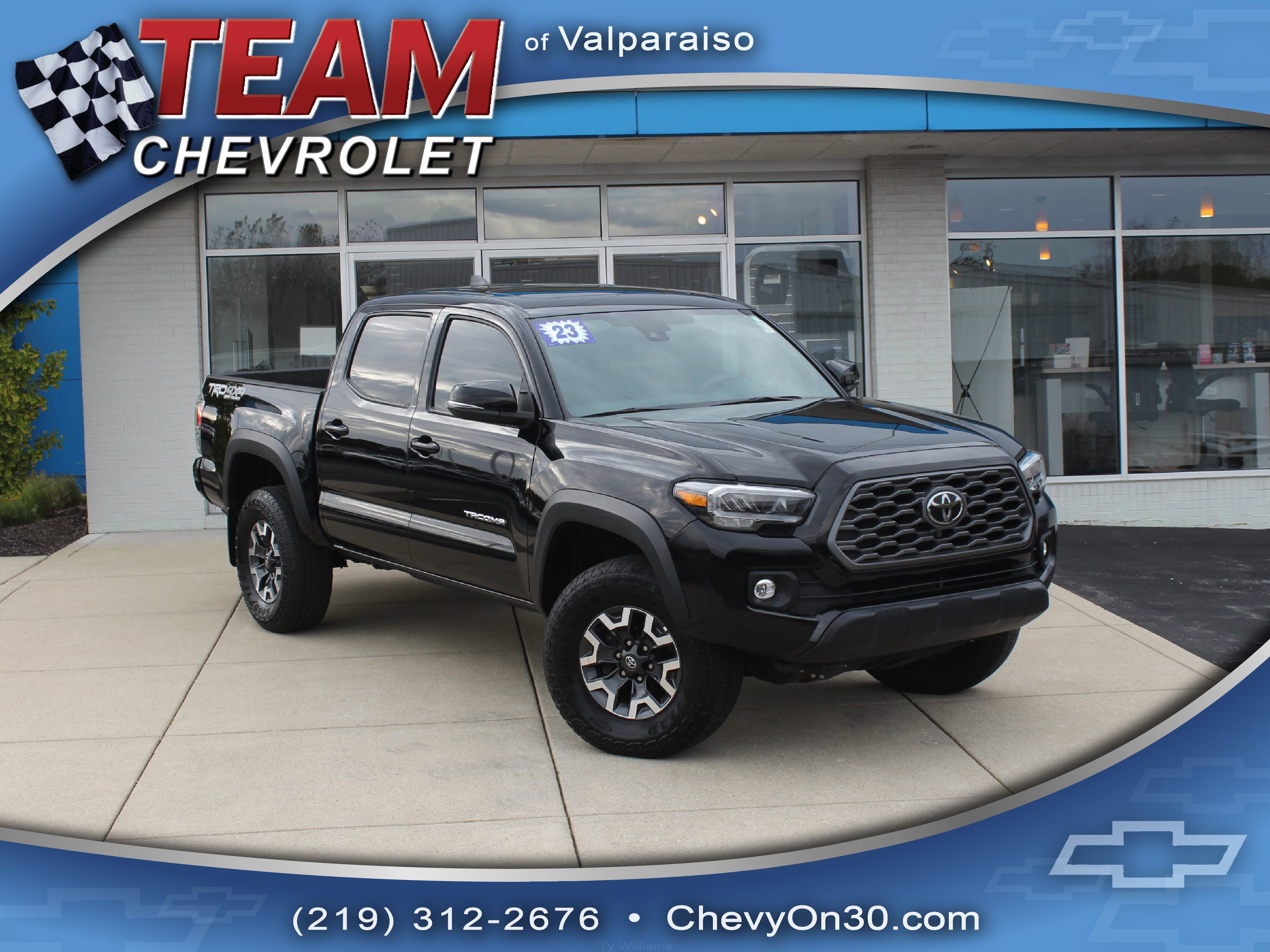 Used 2023 Toyota Tacoma TRD Off-Road w/ TRD Premium Off Road Package AWD/4WD image 1