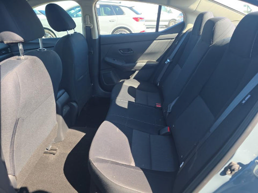 Used 2024 Nissan Sentra SV FWD image 10