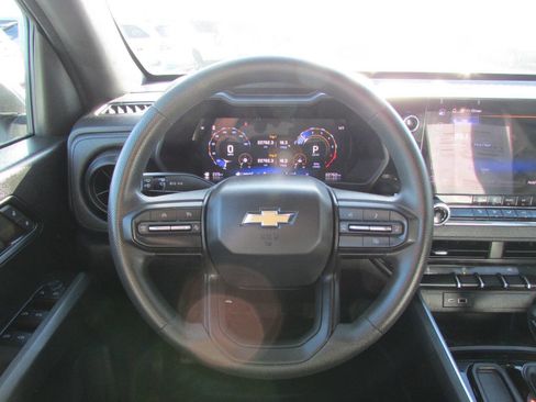 Used 2024 Chevrolet Colorado W/T w/ Safety Package RWD image 20