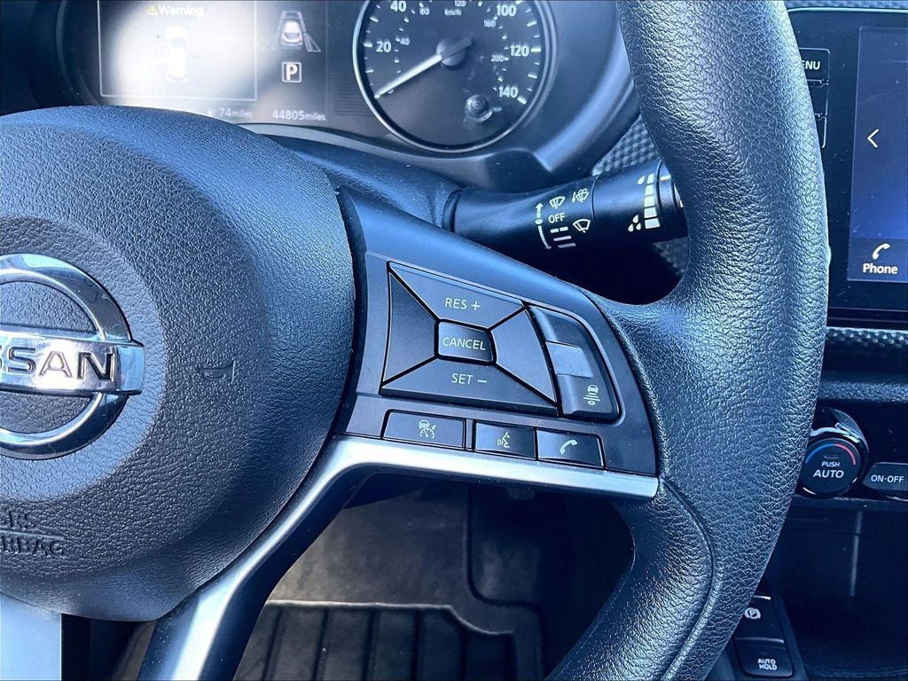 Used 2021 Nissan Kicks SV FWD image 24