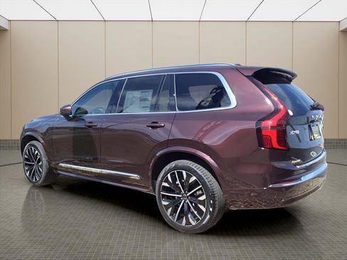Used 2025 Volvo XC90 T8 Plus w/ Protection Package Premier image 22