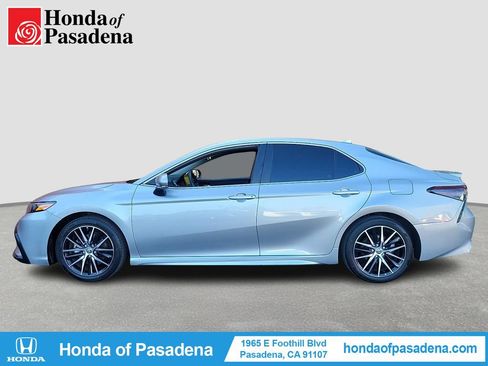 Used 2023 Toyota Camry SE w/ Protection Package (Q2) (TMS) FWD image 6