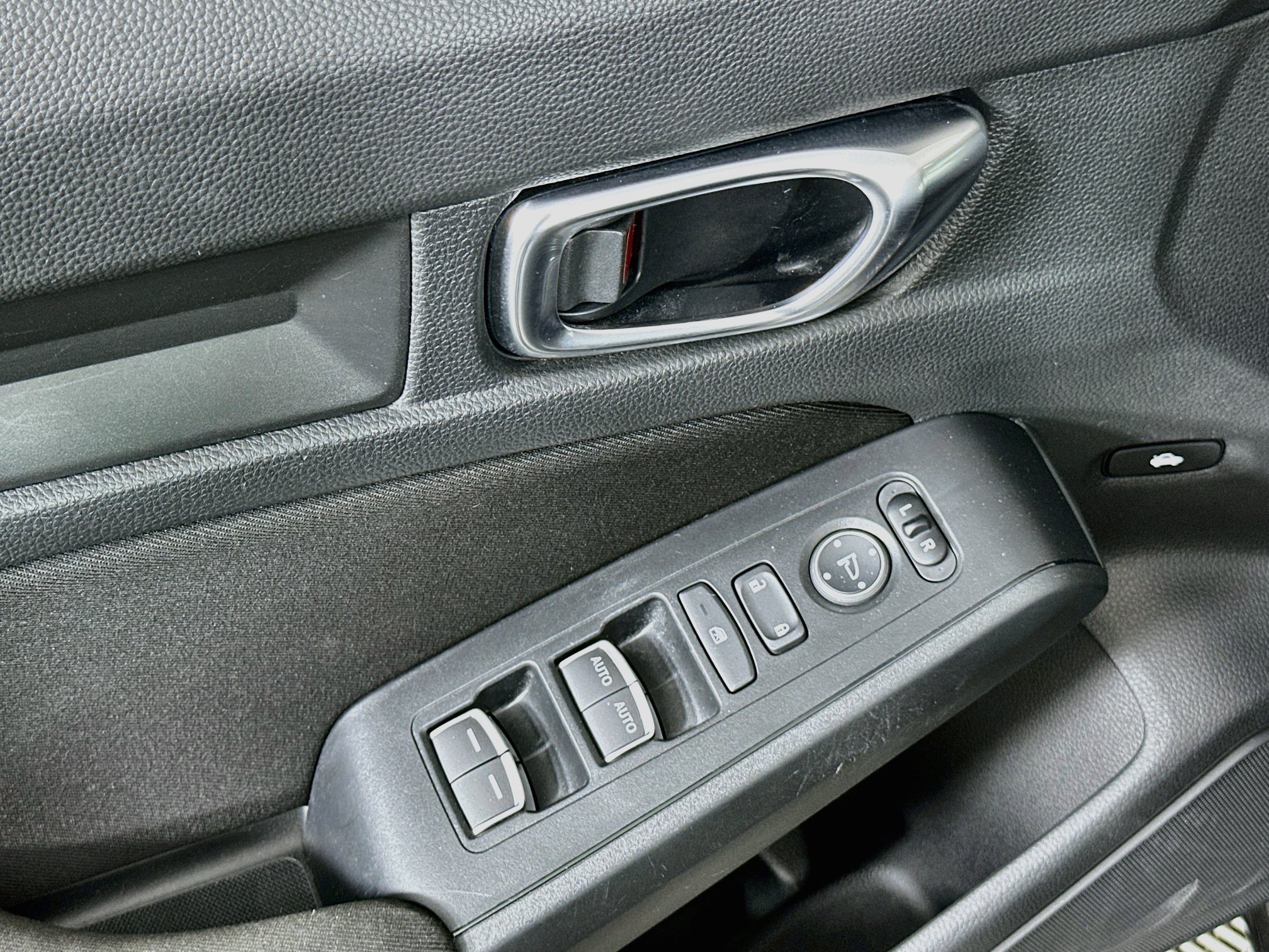 Used 2025 Honda Civic LX image 15