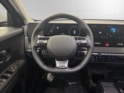 Certified 2025 Hyundai Ioniq 5 SE image 12