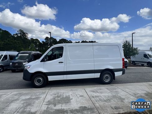 Used 2023 Mercedes-Benz Sprinter 144 Cargo image 20