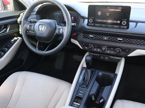 Used 2023 Honda Accord EX image 10