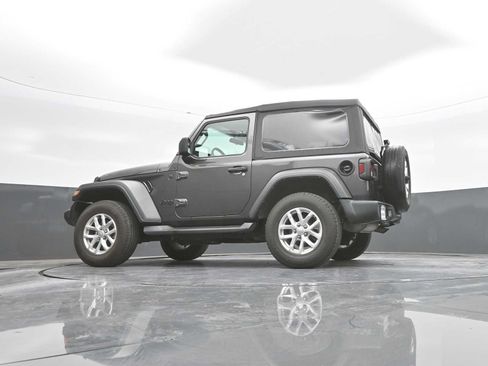 Used 2023 Jeep Wrangler Sport AWD/4WD image 36