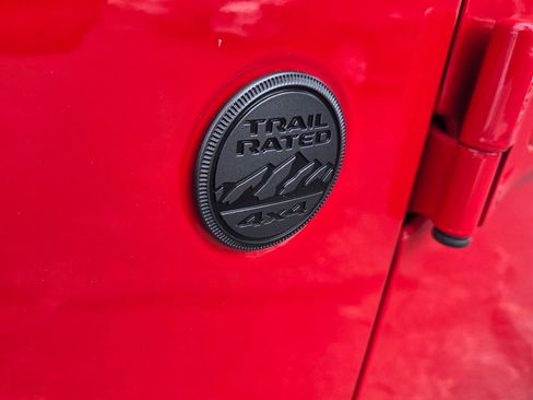 Used 2025 Jeep Wrangler Unlimited Sport AWD/4WD image 17