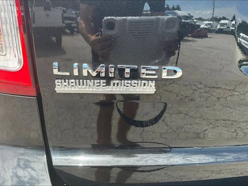 Used 2015 Ford Explorer Limited w/ Equipment Group 302A AWD/4WD image 19