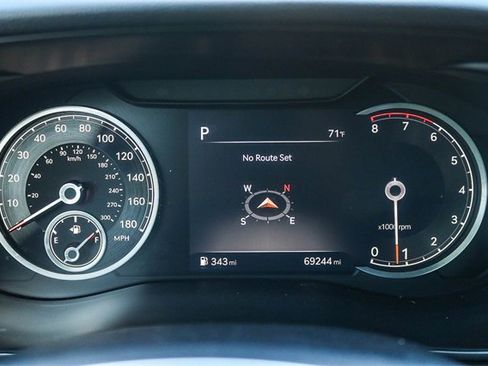 Used 2022 Genesis G70 2.0T w/ Prestige Package image 25