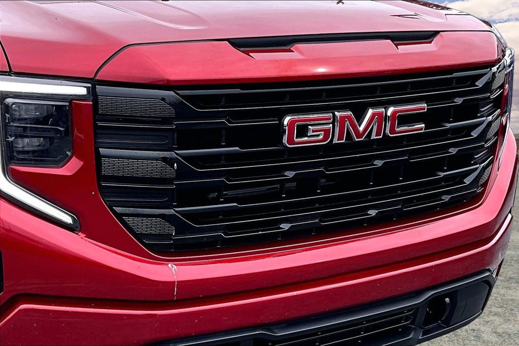 Used 2024 GMC Sierra 1500 Elevation AWD/4WD image 34