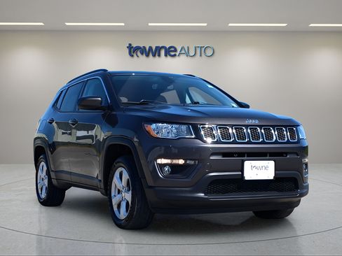 Used 2021 Jeep Compass Latitude AWD/4WD image 7