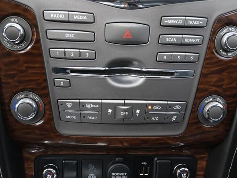 Used 2019 Nissan Armada Platinum w/ Captain's Chairs Package RWD image 25