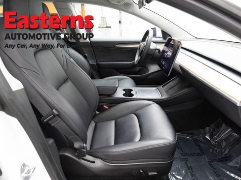 Used 2023 Tesla Model 3 Standard Range image 18