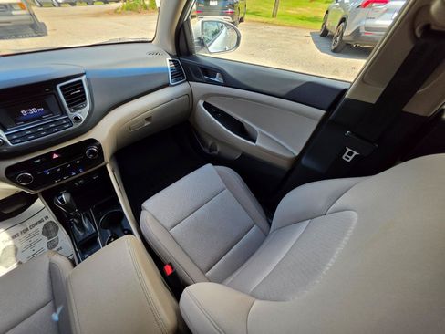 Used 2017 Hyundai Tucson SE FWD image 31