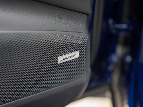 New 2025 Porsche Macan 4S Electric image 11