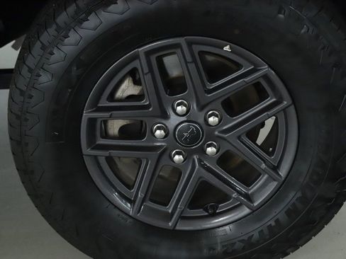 Used 2025 Jeep Wrangler Sport S image 10