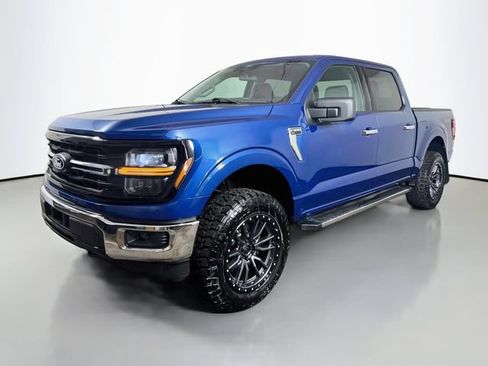 Used 2025 Ford F150 XLT w/ Equipment Group 301A Standard AWD/4WD image 5