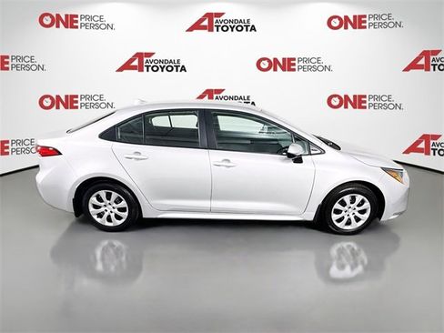 Certified 2025 Toyota Corolla LE image 8