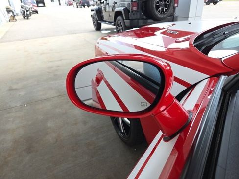 Used 2010 Dodge Challenger R/T image 31