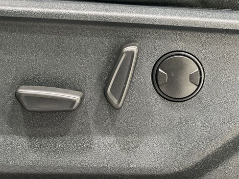 Used 2022 Ford F150 XLT w/ Equipment Group 302A High image 12