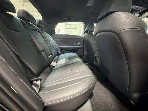 New 2026 Hyundai Elantra SEL Sport FWD image 12
