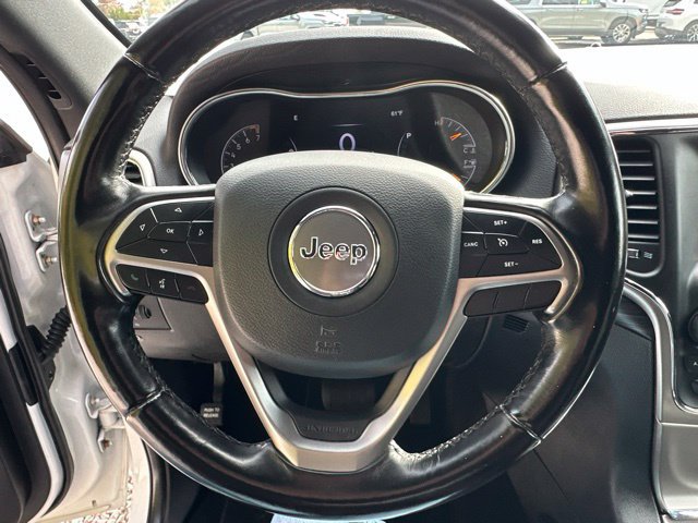 Used 2021 Jeep Grand Cherokee Laredo AWD/4WD image 27