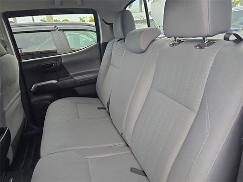 Used 2018 Toyota Tacoma SR5 image 10