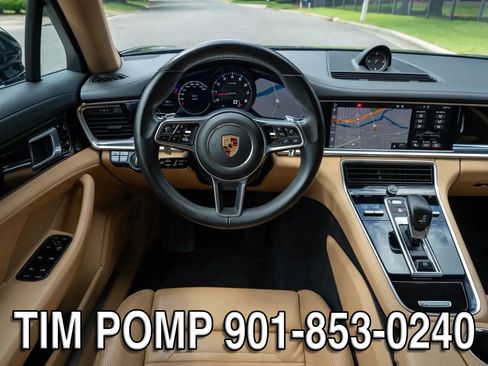 Used 2019 Porsche Panamera image 18