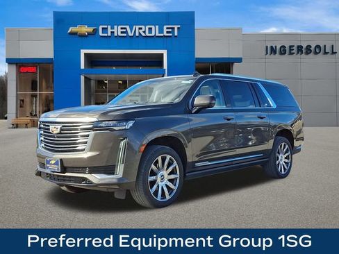 Used 2021 Cadillac Escalade ESV Premium Luxury Platinum w/ Heavy-Duty Trailer Package image 4