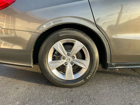 Used 2018 Honda Odyssey EX-L image 9