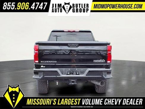 New 2026 Chevrolet Silverado 2500 High Country w/ High Country Premium Package AWD/4WD image 4