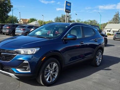 Used 2021 Buick Encore GX Select w/ Advanced Technology Package AWD/4WD image 3