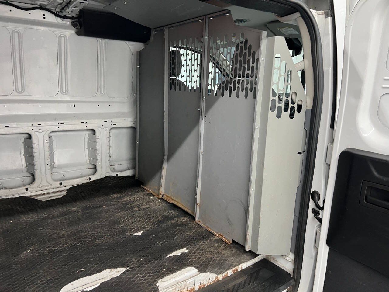 Used 2016 Ford Transit 150 130 Low Roof RWD image 13