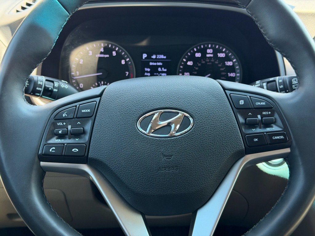Used 2019 Hyundai Tucson Limited AWD/4WD image 12