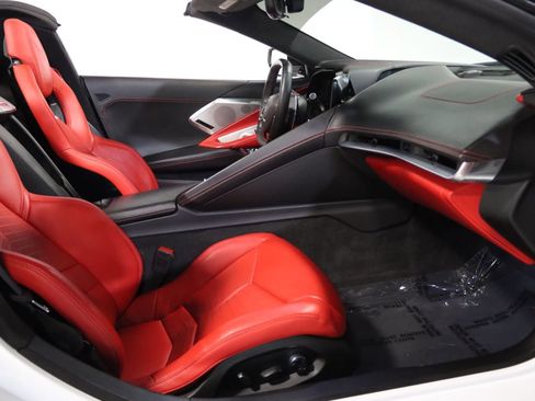 Used 2024 Chevrolet Corvette Stingray Premium Conv w/ Z51 Performance Package RWD image 60