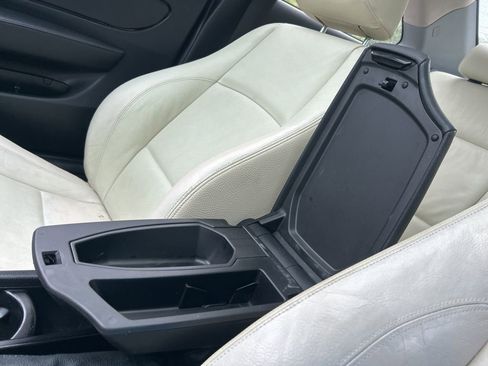 Used 2011 BMW 128i Coupe w/ Premium Pkg RWD image 32