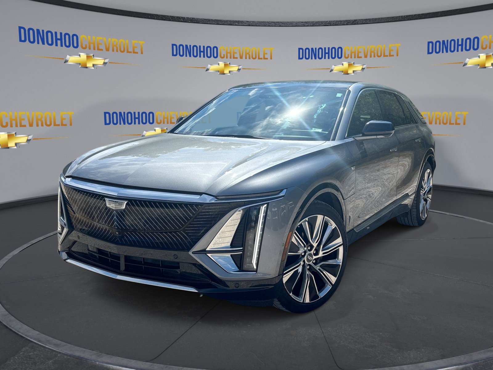 Used 2023 Cadillac Lyriq 2WD image 4