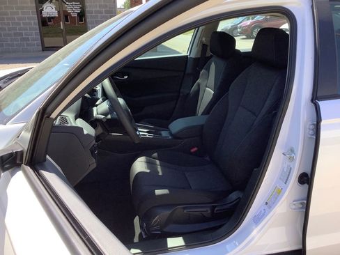 New 2025 Honda Accord LX image 36