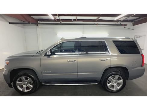 Used 2017 Chevrolet Tahoe Premier RWD image 5