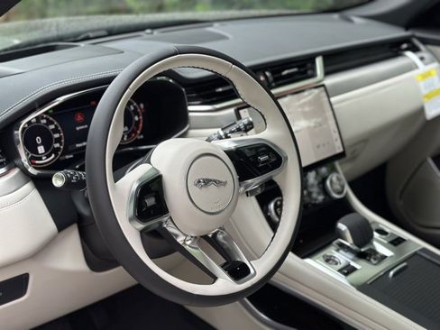 New 2026 Jaguar F-PACE R-Dynamic S image 13